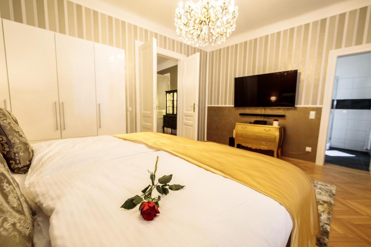Sophies Place Augarten - Imperial Lifestyle City Apartments Vienna Parking Exterior photo